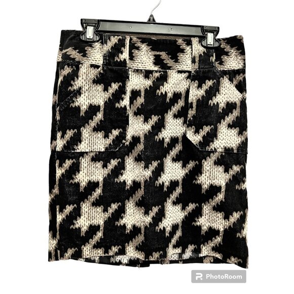 GO International Junior Black and White Camouflage Skirt With Belt Hoops No Belt - Picture 1 of 3